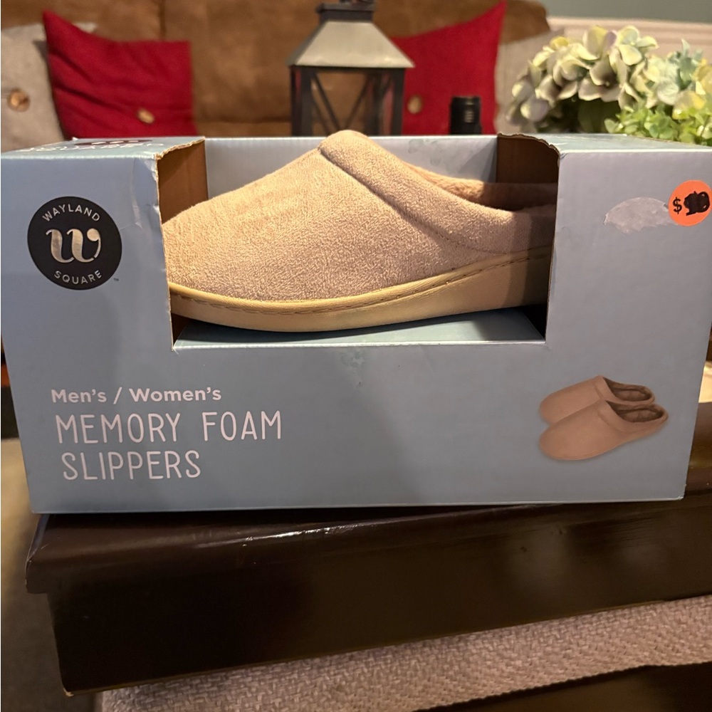 Wayland Square Memory Foam Slippers